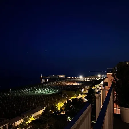 Diva Lignano - Adults Only Otel